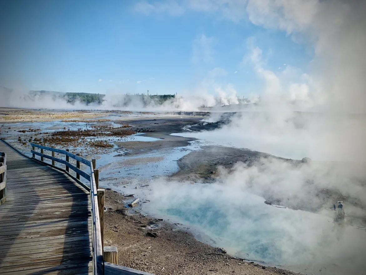 Geyser Basin in Yellowstone