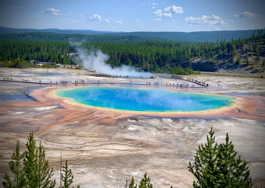 Grand Prismatic Spring Overlook in Yellowstone - Old Faithful Hiking Trails